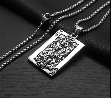 Le collier Royal Ghost